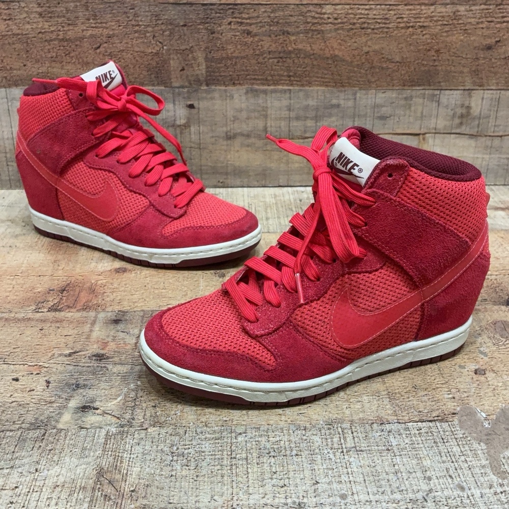 Nike Dunk Sky Hi Shoes Womens Size 7 38 Red Wedge High Top Sneaker 644877-600
